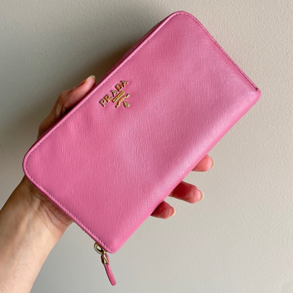 Authentic Prada Saffiano zippy wallet